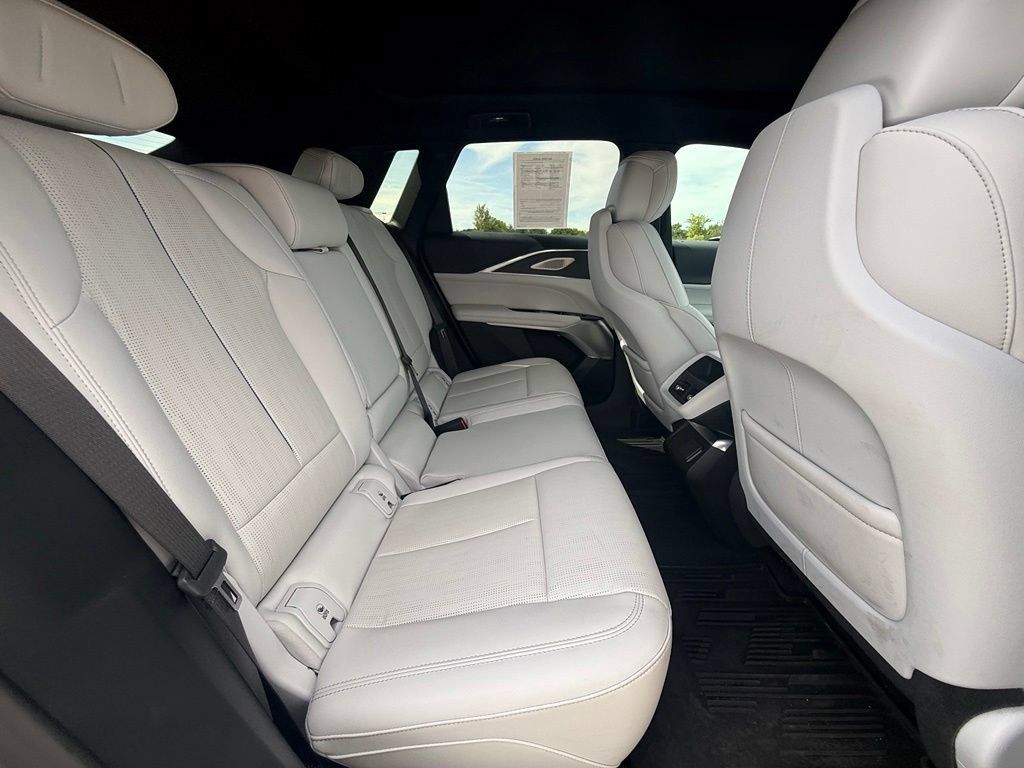 Certified 2024 Cadillac Lyriq Sport AWD/4WD image 35
