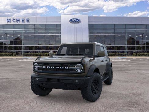 New 2026 Ford Bronco Outer Banks w/ Sasquatch Package AWD/4WD image 2