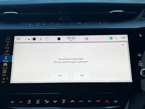 New 2026 Jeep Grand Cherokee Altitude image 18