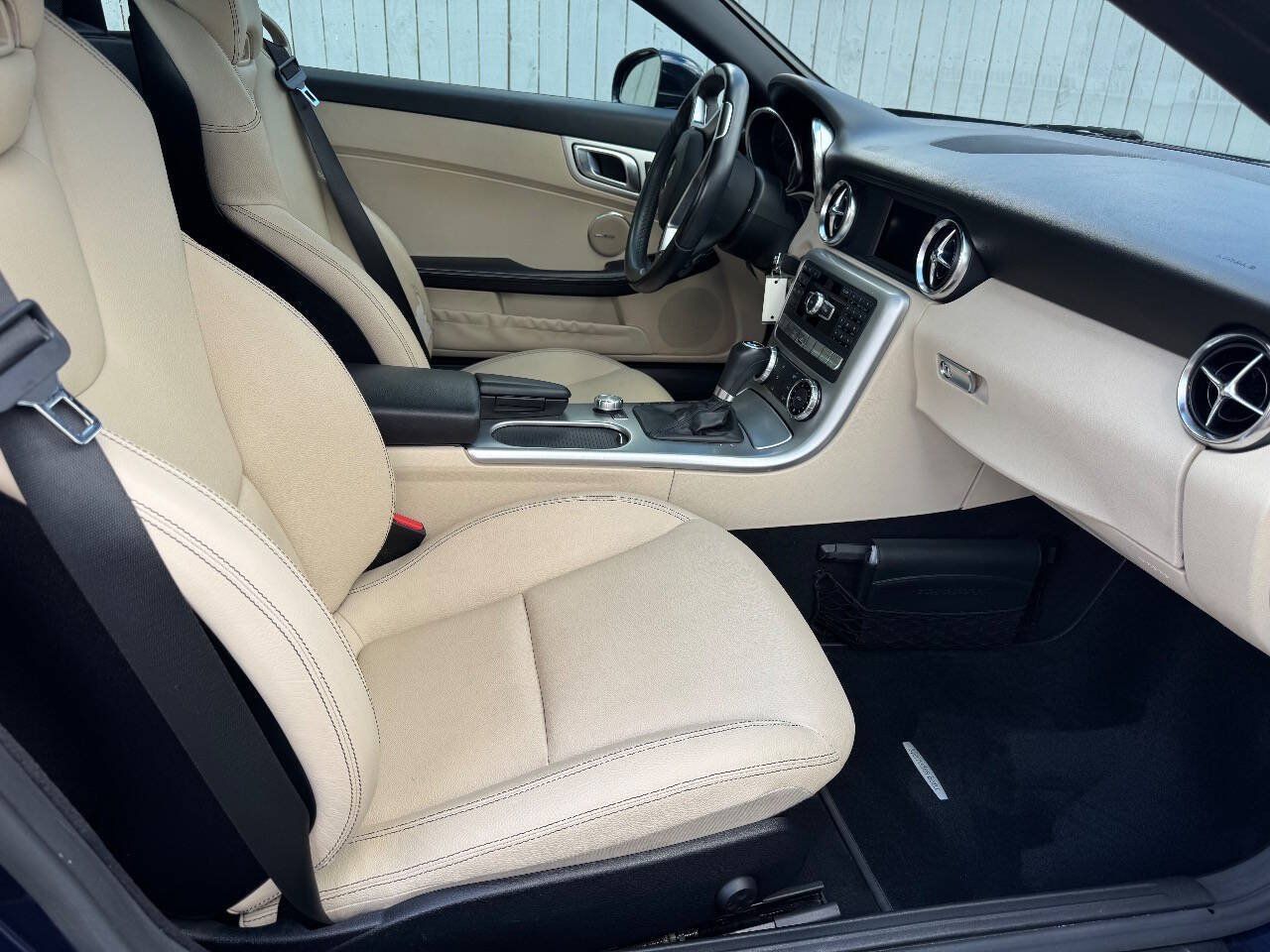 Used 2014 Mercedes-Benz SLK 250 w/ Premium Package image 14