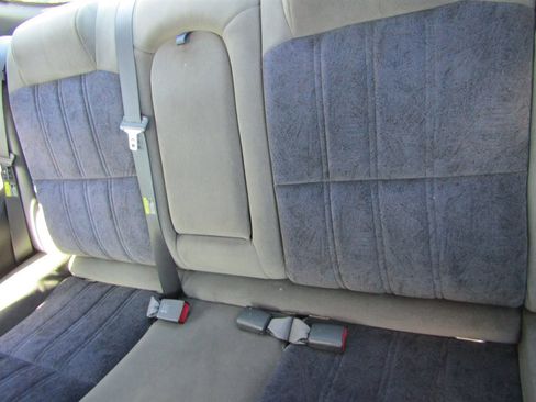 Used 2005 Chevrolet Monte Carlo LS w/ Preferred Equipment Group image 7