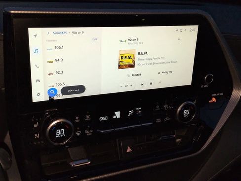 Used 2023 Toyota Highlander Platinum image 28