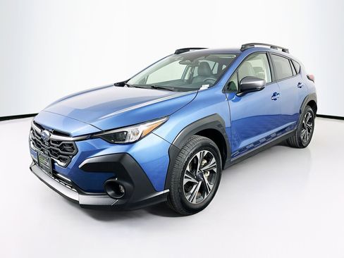 Used 2024 Subaru Crosstrek 2.0i Premium image 3