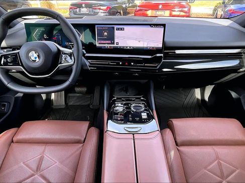 New 2024 BMW 530i 530i w/ Executive Package image 5