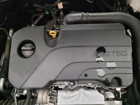 Used 2023 Chevrolet Malibu LT FWD image 30