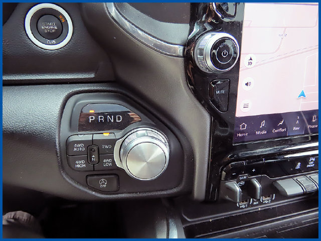 Used 2025 RAM 1500 Laramie w/ Sport Appearance Package AWD/4WD image 18