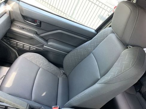 Certified 2024 Toyota Tacoma SR5 AWD/4WD image 29