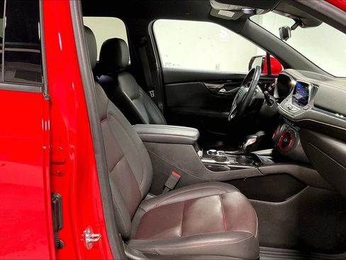 Used 2022 Chevrolet Blazer RS w/ Enhanced Convenience Package FWD image 9