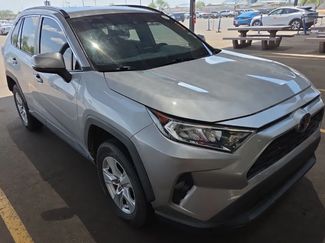 Used 2021 Toyota RAV4 XLE FWD video 1