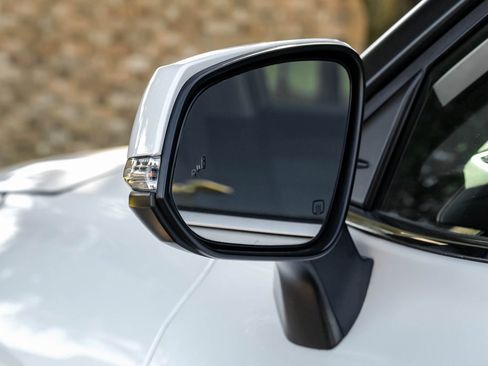 Used 2022 Toyota Highlander XLE image 54