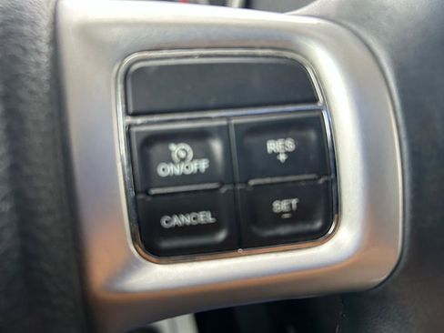 Used 2016 Dodge Journey SXT w/ Blacktop Package image 18