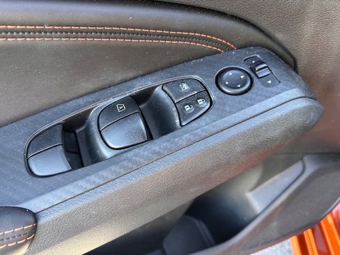 Used 2019 Nissan Altima 2.5 SR w/ SR Premium Package image 16