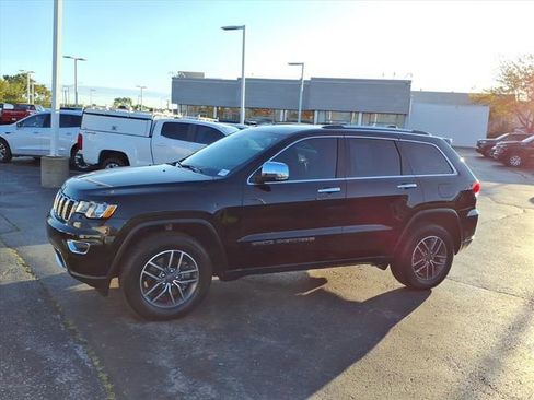 Used 2022 Jeep Grand Cherokee Limited w/ Trailer Tow Group IV image 14