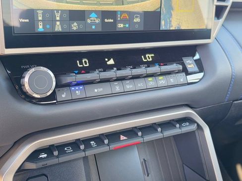 New 2026 Toyota Tundra Platinum AWD/4WD image 17