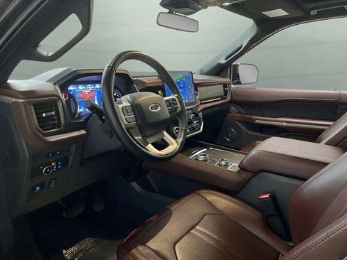 Used 2024 Ford Expedition Max Limited image 15