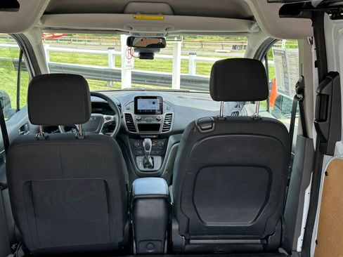 Used 2022 Ford Transit Connect XLT FWD image 27