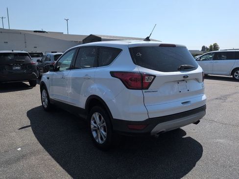 Used 2019 Ford Escape SE FWD image 5