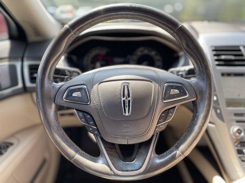 Used 2017 Lincoln MKZ Reserve w/ Climate Package AWD/4WD image 16