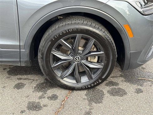 Used 2022 Volkswagen Tiguan SE image 7