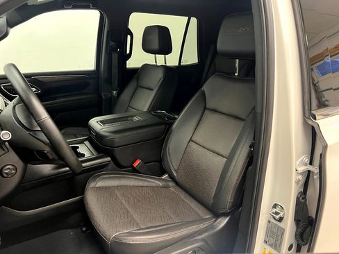 Used 2024 Chevrolet Tahoe High Country image 22