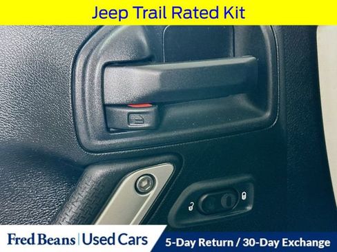 Used 2016 Jeep Wrangler Unlimited Rubicon image 20