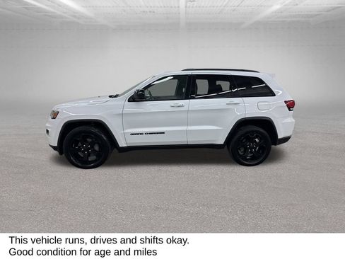Used 2019 Jeep Grand Cherokee Laredo AWD/4WD image 8