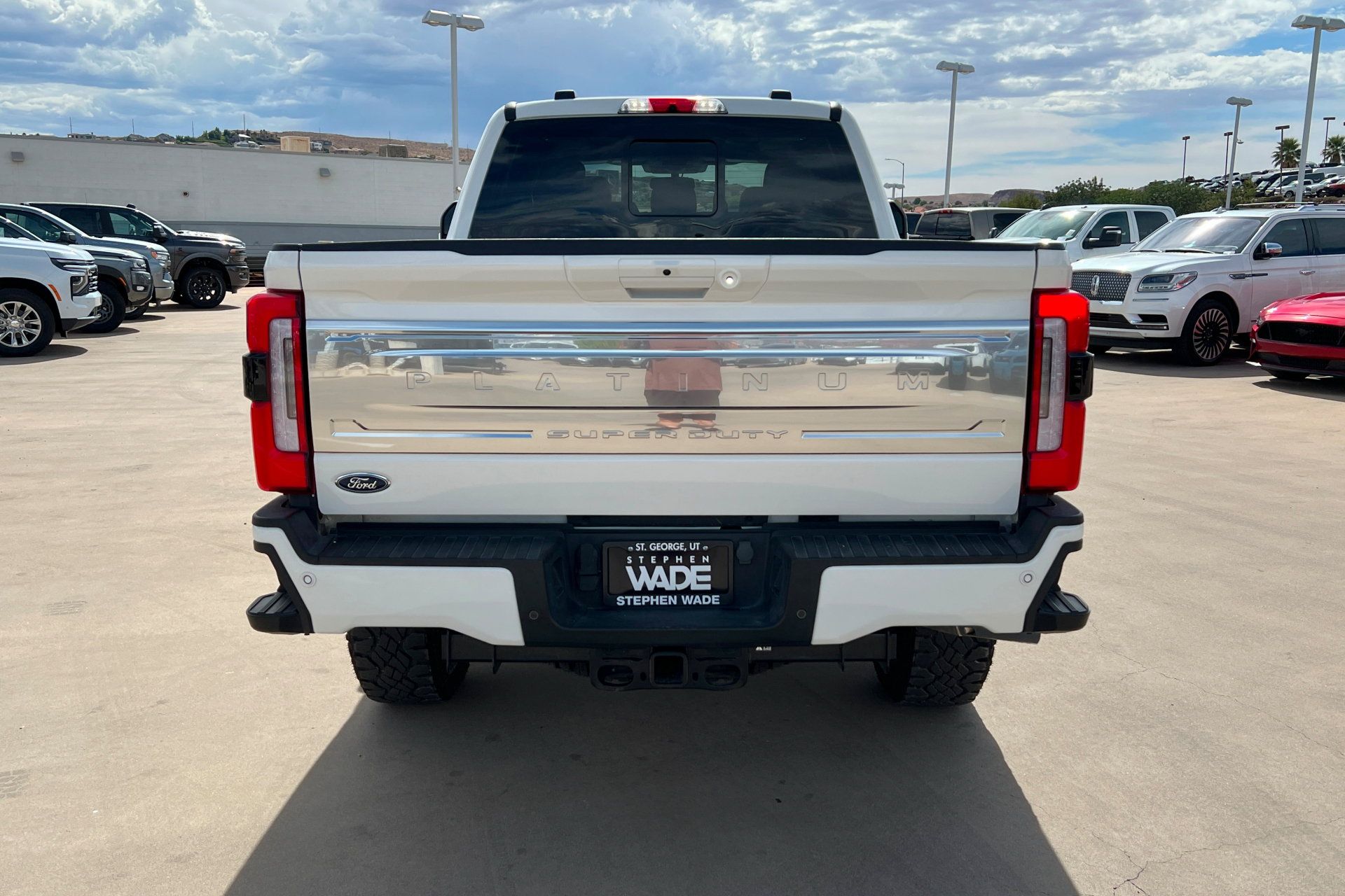 Used 2026 Ford F350 Platinum w/ Platinum Plus Package AWD/4WD image 4
