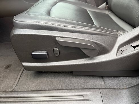 Used 2022 GMC Canyon Elevation w/ Elevation Premium Package image 27