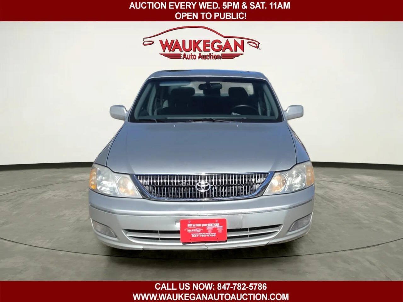 Used 2001 Toyota Avalon XL FWD image 2