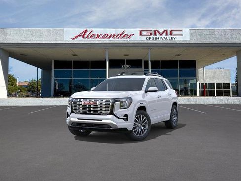Used 2026 GMC Terrain Denali AWD/4WD image 8