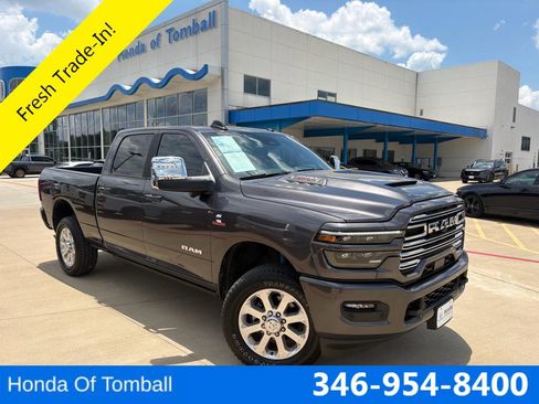 Used 2025 RAM 2500 Laramie AWD/4WD image 1