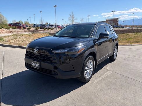 New 2026 Toyota Corolla Cross LE FWD image 5