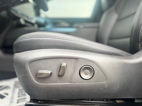 Used 2024 Chevrolet Equinox EV LT w/ LPO, Trailering Package FWD image 47