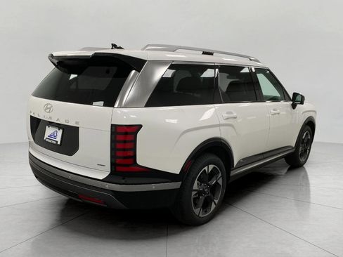 New 2026 Hyundai Palisade Limited image 3