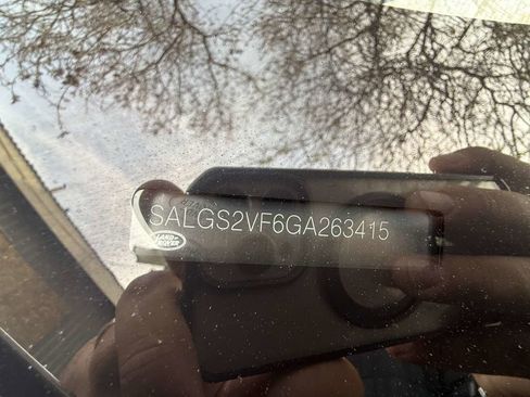 Used 2016 Land Rover Range Rover HSE image 28