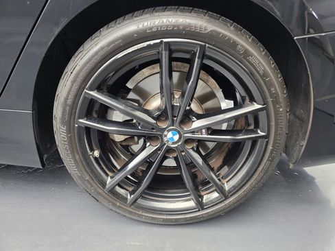 Used 2024 BMW 330i Sedan w/ M Sport Package RWD image 17