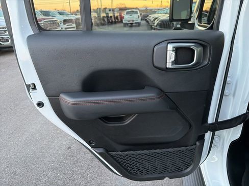 Used 2022 Jeep Gladiator Mojave w/ LED Lighting Group image 16