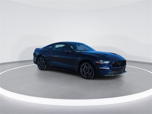 Used 2018 Ford Mustang GT image 9