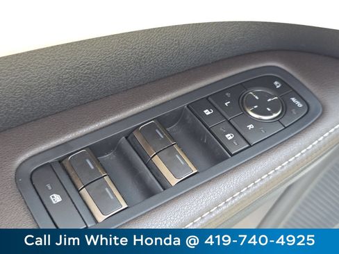 Used 2024 Lexus RX 350 AWD w/ Convenience Package image 30