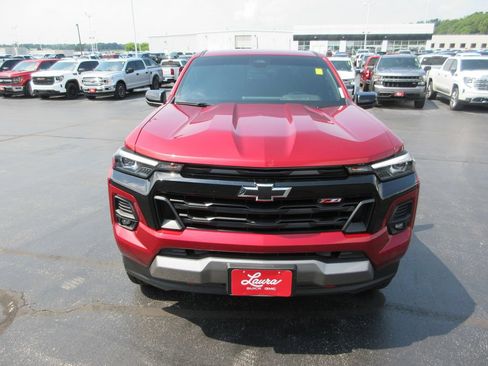 Certified 2023 Chevrolet Colorado Z71 w/ Z71 Convenience Package 2 AWD/4WD image 12