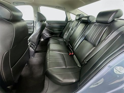 Certified 2022 Honda Accord Touring image 29