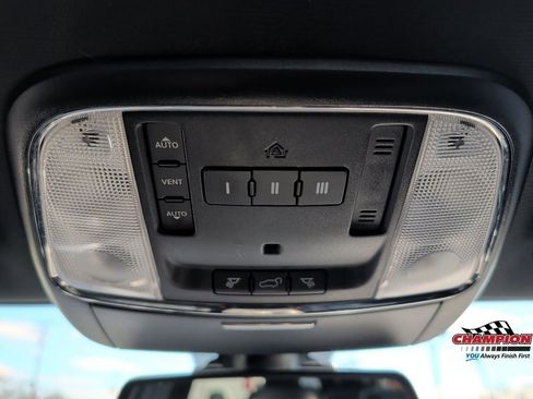 Used 2014 Jeep Grand Cherokee Limited image 24