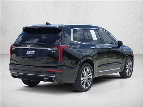Used 2020 Cadillac XT6 Premium Luxury FWD image 5