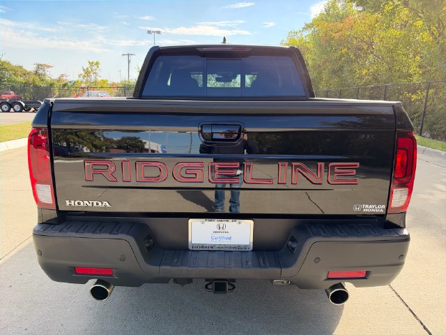 Certified 2024 Honda Ridgeline Black Edition image 4