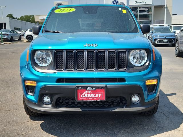 Used 2021 Jeep Renegade Latitude w/ Sun & Sound Group AWD/4WD image 5