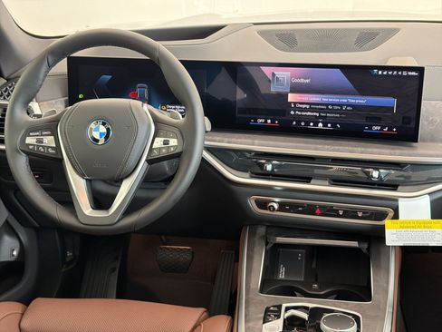 New 2026 BMW X5 xDrive50e w/ Premium Package AWD/4WD image 28