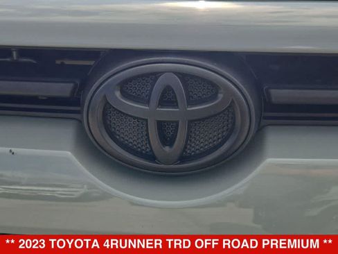 Used 2023 Toyota 4Runner TRD Off-Road Premium w/ Moonroof Package AWD/4WD image 11