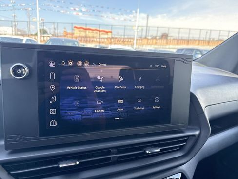 Used 2024 Chevrolet Silverado EV W/T AWD/4WD image 21
