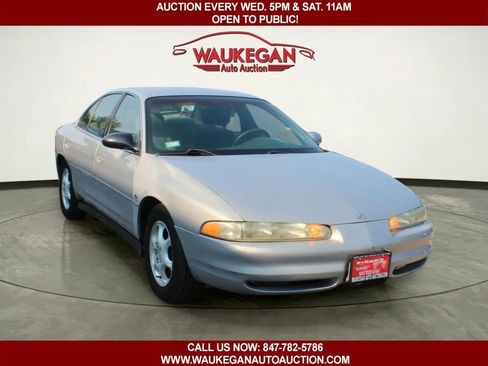 Used 1999 Oldsmobile Intrigue GL FWD image 3