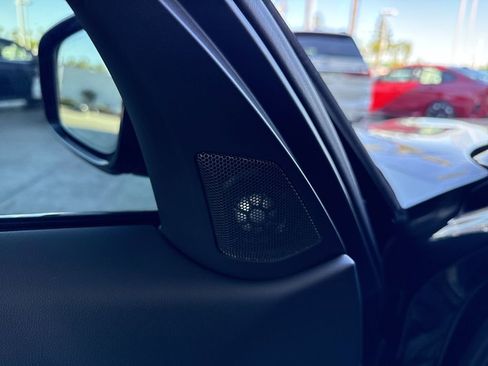 Used 2023 BMW M340i RWD image 6